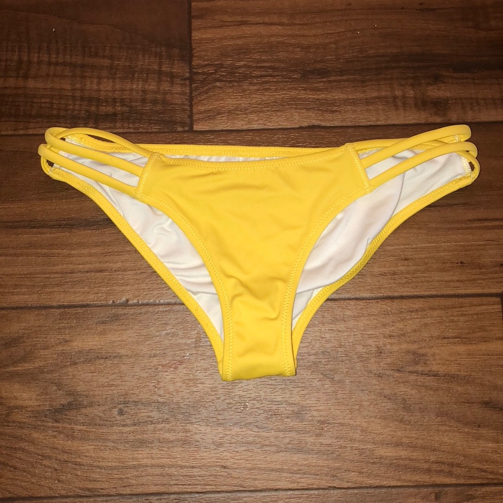 Victoria’s Secret bikini bottom